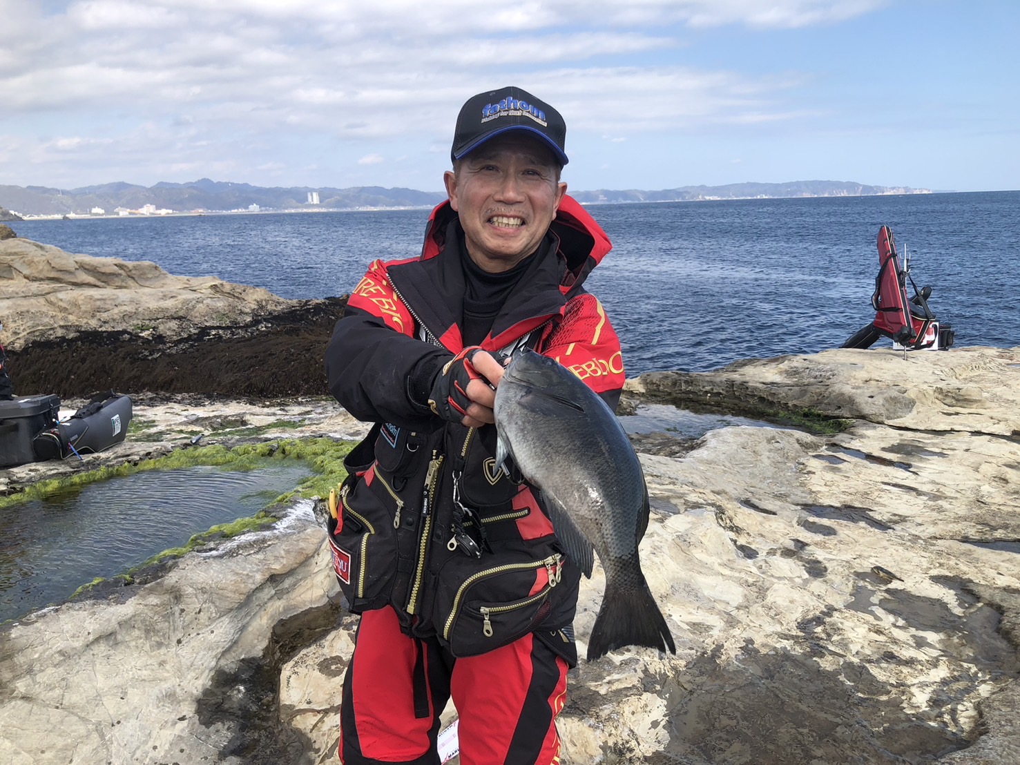 【外房・太海平島】メジナ35cm尾長 年間チャンプ決定戦